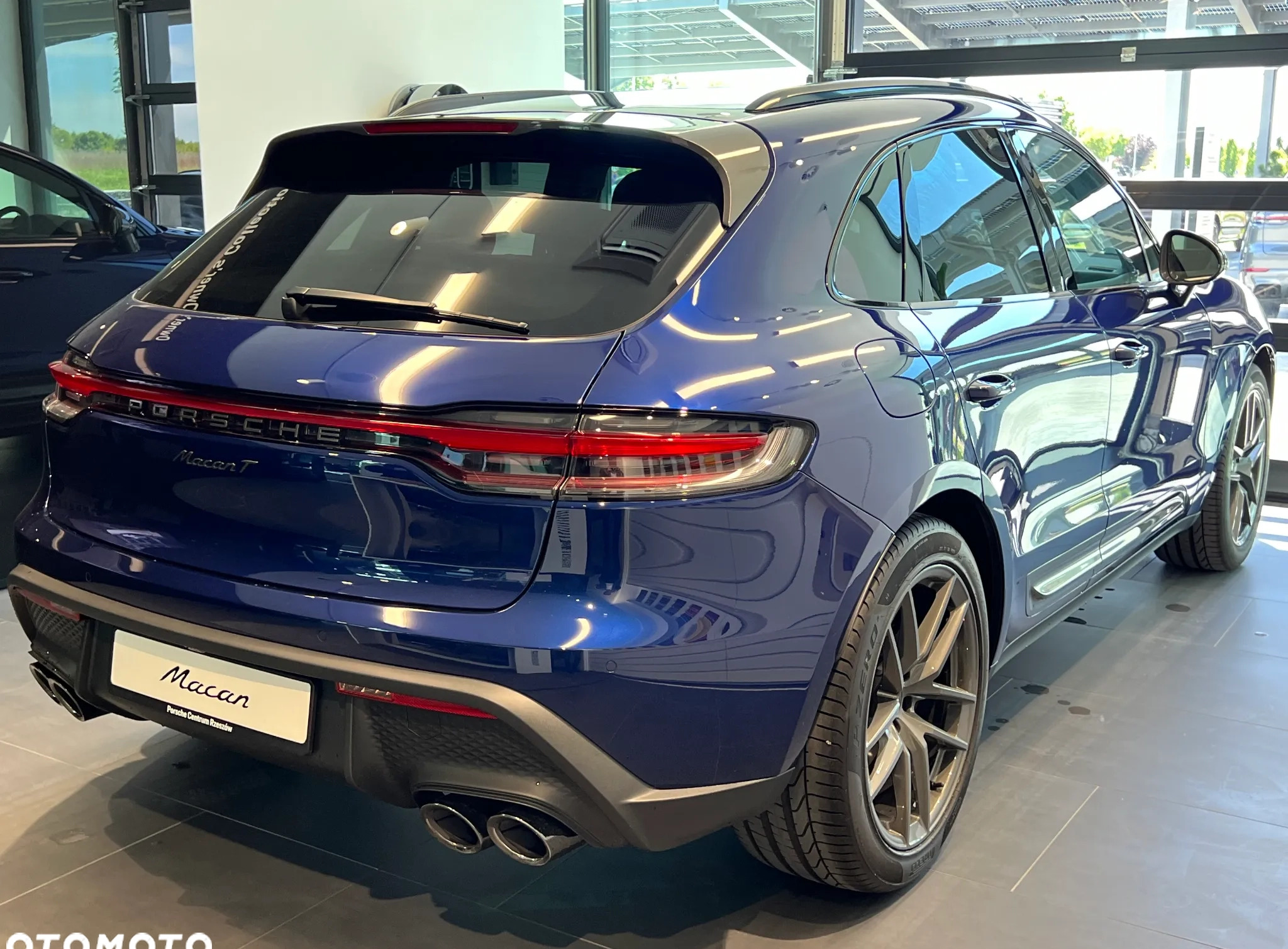 Porsche Macan cena 356007 przebieg: 10, rok produkcji 2024 z Bobolice małe 29